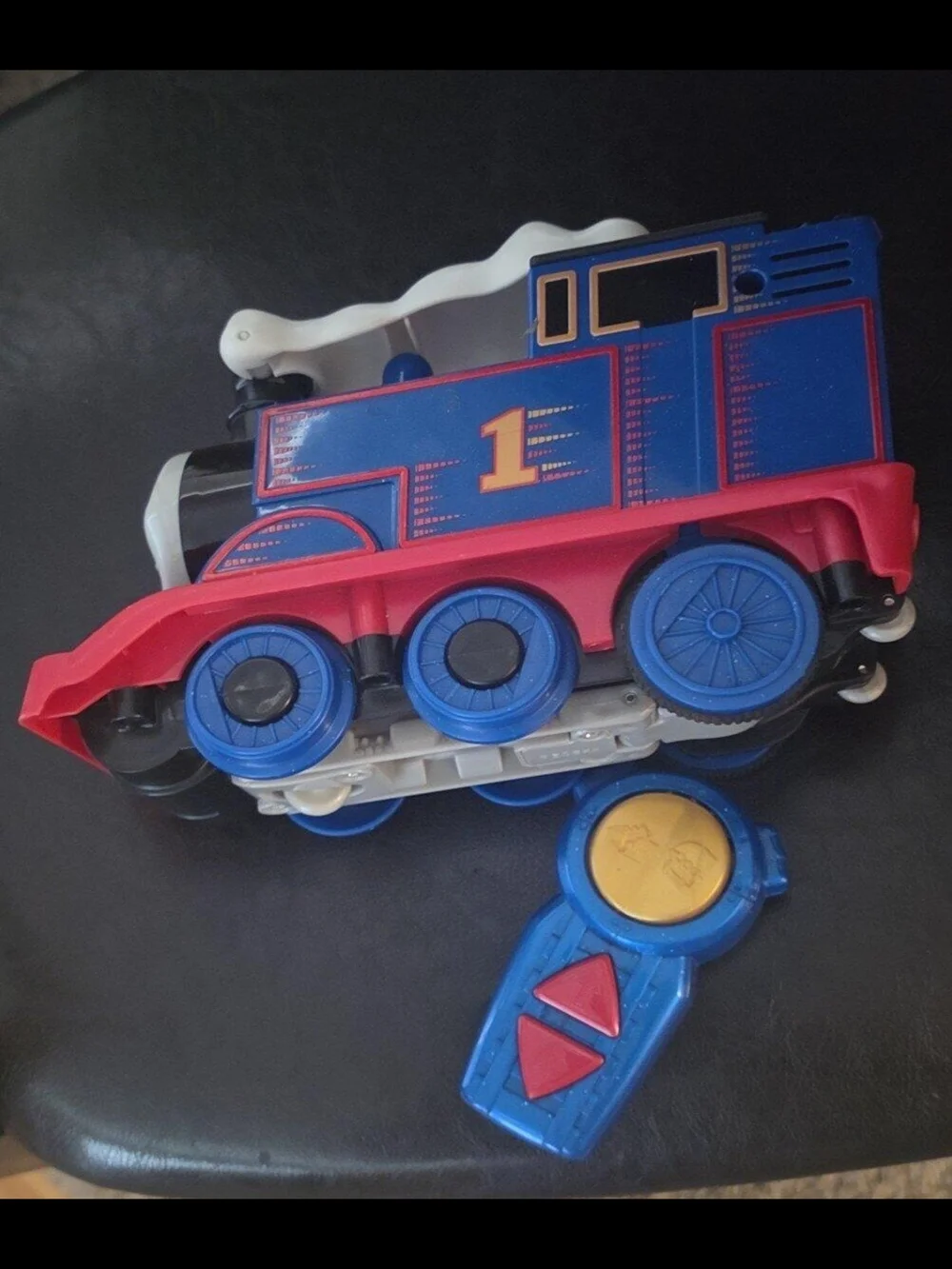 Thomas The Train R C Train - Picture 2 of 6